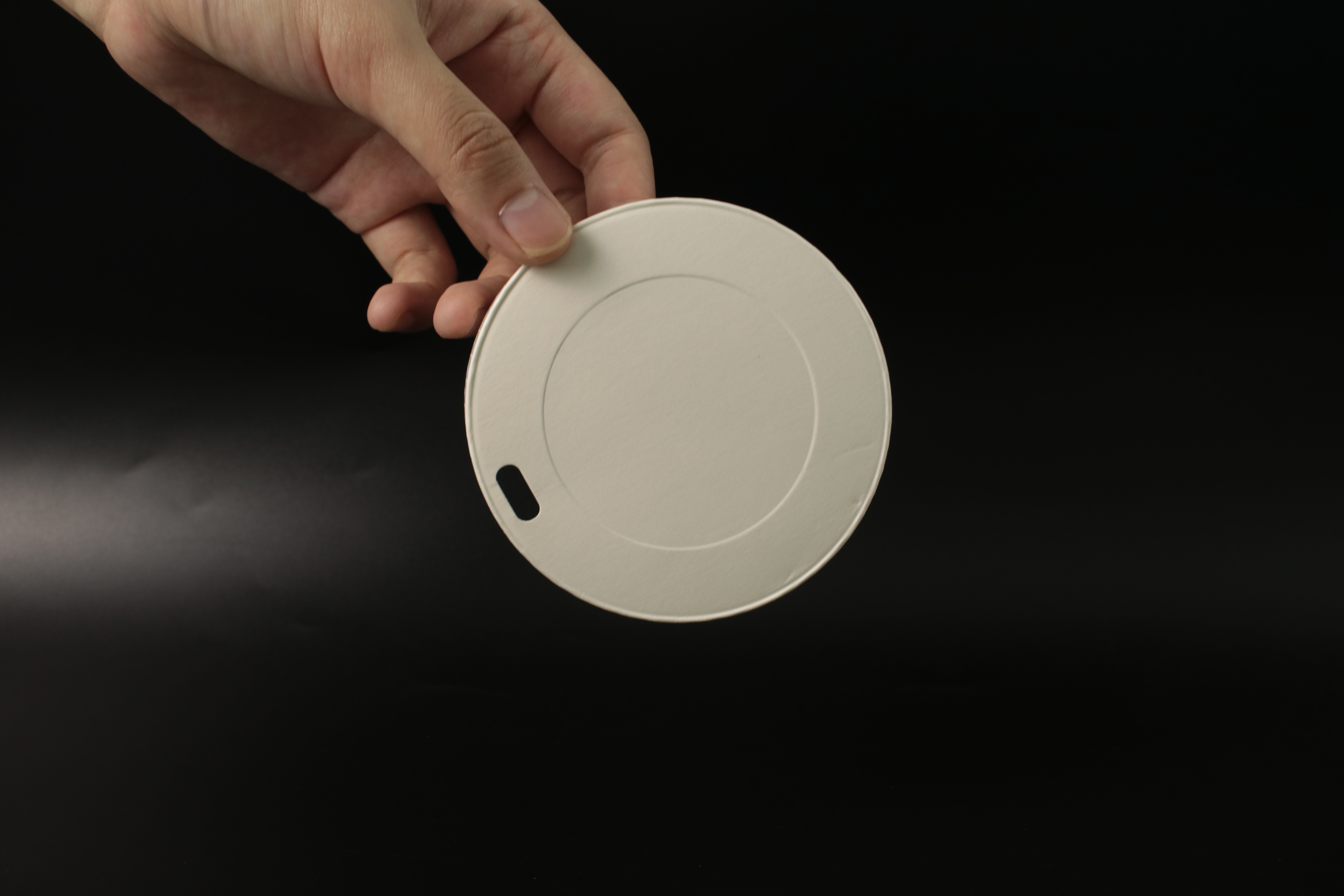 Couvercle de tasse de papier blanc recyclable personnalisé avec paling